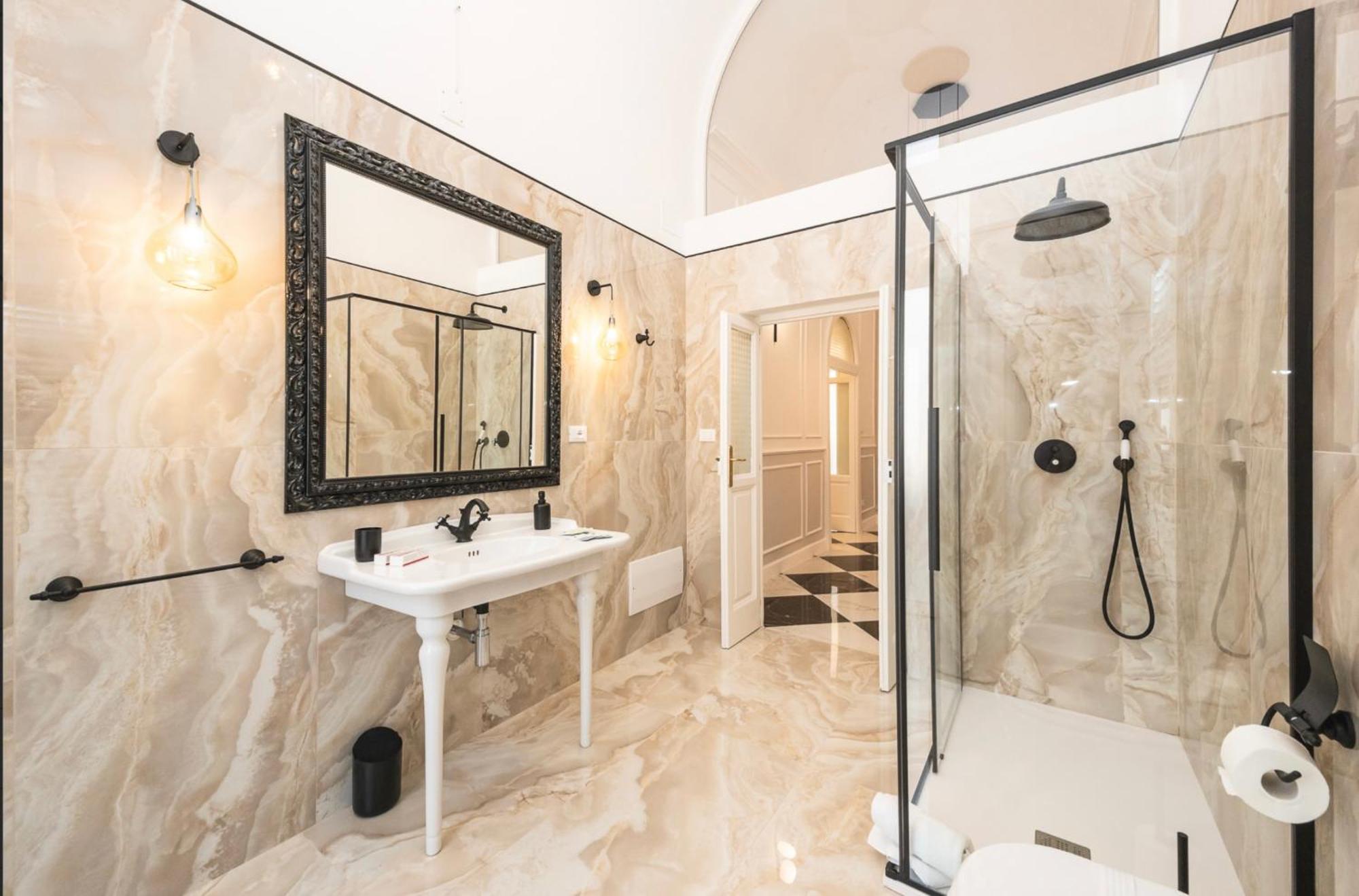 Nitti 76 Luxury Apartment Tarente Buitenkant foto